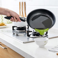 Spil-Proof Safety Pouring Spout